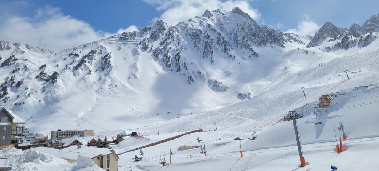 Appartement Au pied des pistes à La Mongie Extérieur photo